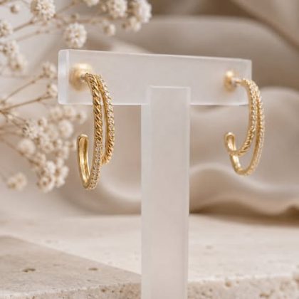 Aros Argolla Doble Texturizada con Diamantes Oro 18K